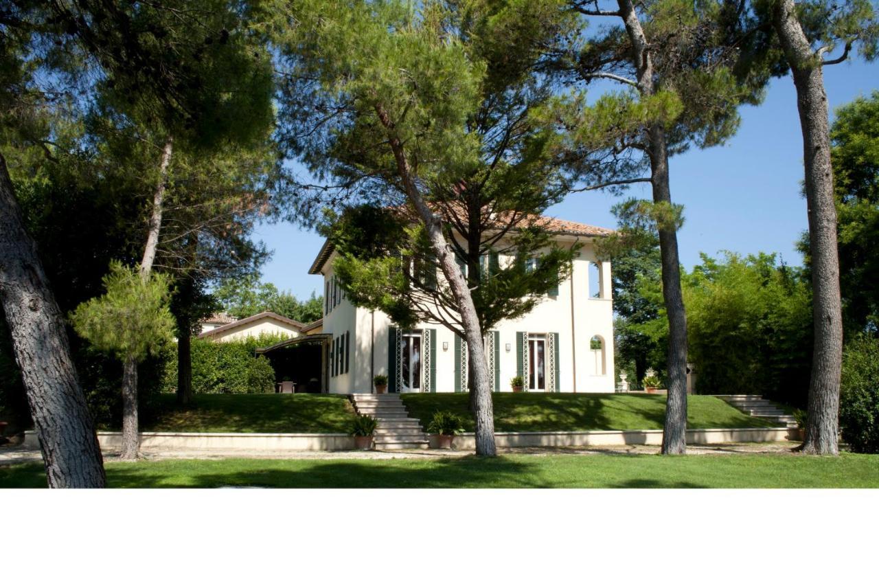 פאנו Villa Monacelli B&B מראה חיצוני תמונה