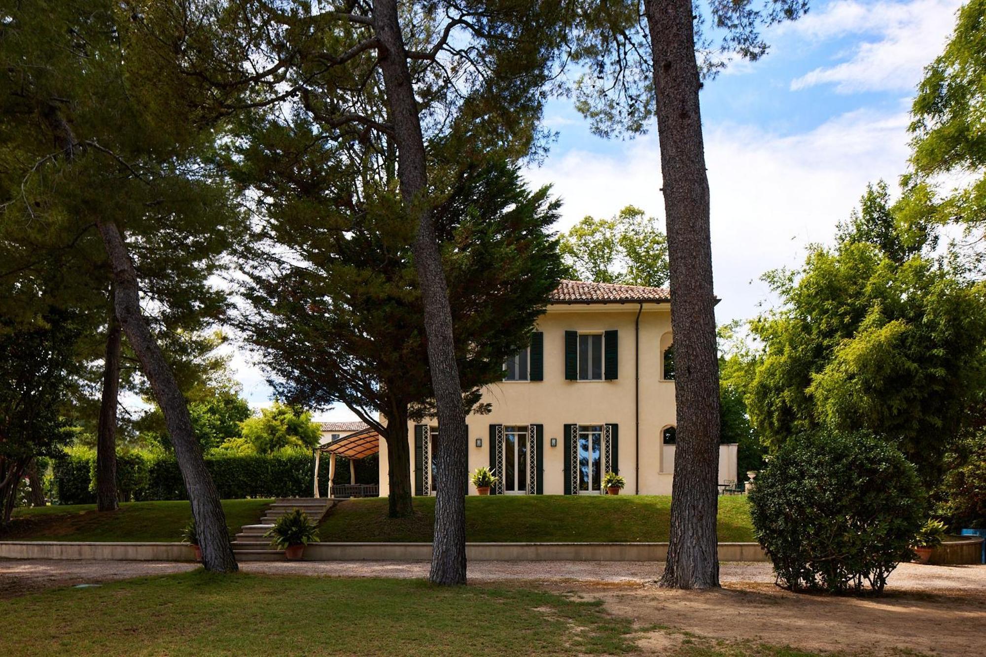 פאנו Villa Monacelli B&B מראה חיצוני תמונה